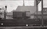 NS 512 in Venlo während eine Rangierpause am 20.12.1976. Scan Bild 90891, Kodak Tri-X-pan.