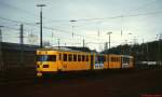 Um 1997 trifft ein DE2 der NS im Bahnhof Herzogenrath ein