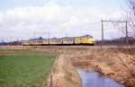 Am 15.03.1989 ist um 12.36 Uhr bei Olst der NS Elektrotriebwagen Nr. 772
in Richtung Deventer unterwegs.