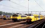 Gleich drei verschiedene Fahrzeuggattungen prsentieren sich am 15.07.1989  im Grenzbahnhof Rosendaal dem Fotografen.