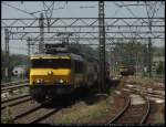 1707 fhrt in den Bahnhof von Haarlem ein whrend 1701 den selben Bahnhof gerade verlassen hat (01.08.2011)