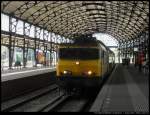 1713 steht im Bahnhof von Haarlem (01.08.2011)