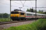 Lok 1748 mit Internationaler DB Zug aus Berlin im richtung Schiphol bei Soest NL.