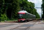 Die NSM 252 (Mat'46) ist heute unterwegs von Maarn nach Utrecht, hier bei Einfahrt von Driebergen Zeist am 10 jun 2012.