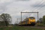 Plan V 482 en 479 mit Regionalzug RE 7039 Apeldoorn-Enschede bei Hengelo am 7-4-2014.