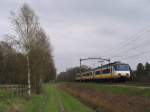 SGM 2995 mit Regionalzug RE 9652 Deurne-Nijmegen bei Vlierden am 9-4-2012.