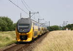Ein Holländischer Doppeldecker aus Alkmaar(NL) nach Maastricht(NL) und fährt durch Geleen-Lutterade und fährt in Richtung Maastricht(NL). 
Aufgenommen in Geleen-Lutterade(NL). 
Bei schönem Sommerwetter am Mittag vom 15.6.2017.