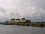 Plan V 954 mit Regionalzug 8050 Emmen-Zwolle bei Coevorden am 18-9-2012.