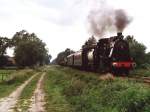 5 (MBS) mit Dampfzug 312S Haaksbergen-Boekelo bei Haaksbergen am 1-6-2000.