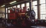 Einst rangiert sie mit der Loknummer 16 bei den Stahlwerken in 
Georgsmarienhtte und gehrte dort zum Bestand der Georgs Marien Htten
Eisenbahn. Am 12.05.1994 hat sie einen rot schwarzen Anstrich und
ist eine Museumslok in Hoorn in den Niederlanden geworden.
Lok 16 - eine von Jung gebaute B Tenderlok.