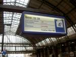 Zugzielanzeige in Amsterdam Centraal fr einen ICE nach FFM am 23.