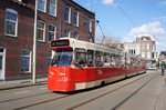 Niederlande / Straßenbahn (Tram) Den Haag: BN GTL8-I (Wagennummer 3048) von HTM Personenvervoer N.V., aufgenommen im April 2016 im Stadtbezirk Segbroek in Den Haag.