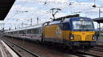 NS - Nederlandse Spoorwegen N.V., Utrecht [NL] mit der ELL Vectron  193 759  [NVR-Nummer: 91 80 6193 759-8 D-ELOC] und IC-Wagengarnitur am 23.04.24 Höhe Bahnhof Schönefeld bei Berlin.