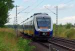 nordwestbahn-nwb Eine Doppeleinheit der NWB VT 574 + 576 kurz vorm Bahn�bergang Tilmeshof von Kleve kommend nach D�sseldorf HBF. 17.7.2010