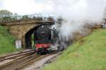 north-yorkshire-moors-railway-nymr Die Wundersch�ne Schools Class 30 926 'Repton' verl�sst die Station Goathland Richtung Pickering.
Yorkshire England Juni 2010