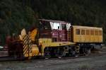 Dieselschneeschleuder 30-39-5013 der Gattung DiR3 von NSB/Jernbaneverket Norge im Bahnhof Dunderland, aufgenommen am 26.08.2011. Fahrzeug wurde hier bereits fr den  Ernstfall  vorgehalten, auf dem Saltfjell waren die Temperaturen beim Sonnenuntergang bereits deutlich einstellig.