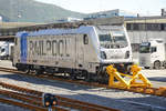 TRAXX AC 2 Bombardier BR 187 402-4 am Bergen Hauptbahnhof.Aufnahme: 10.