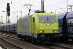 Alpha Trains 119 008-0 unterwegs für RheinCargo durchfährt Duisburg-Bissingheim 26.3.2015