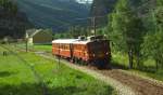 Im sommer 1975 hat die El9 2062 mit seiene regionalbahn die bahnhof Flm verlassen.