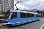 OSLO (Provinz Oslo), 08.09.2016, Wagen 132 als Linie 12 nach Disen in der Haltestelle Solli