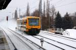 Ein Triebwagen der ODEG ist am 30.01.10 auf dem Weg ...