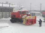 02.02.2006, die Saalfeldener Schneeschleuder 2180.01 beim Drehen vor ihrer Heimatdienststelle