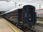 Der Zugschluss des 15-teiligen Venice Simplon Orient Express (VSOE / DRV 1368). Innsbruck Hbf am 28.07.2021