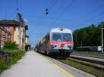 Triebwagen 5047 am  alten  Bahnhof Neumarkt Kallham.
Dieser Triebwagen wird auf der Strecke zwischen neumarkt-Kallham und Simbach /Inn eingesetzt.