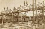 Montagebild des  Bahnsteges  im Jahre 1906
