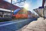 4023 004-7 wartet in Salzburg Hbf, auf die Abfahrt als S2 3061 nach Straßwalchen.