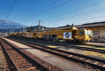 Der Dynamic Stopfexpress 09-4X von Plasser & Theurer, steht am 28.8.2016, im Bahnhof Spittal-Millstättersee.