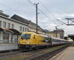 Mit dem IC 691  Bildungsmessen.at  hat die Kapschlok 1216 210  am 09.10.2011 den Welser Hbf verlassen.