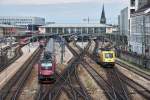 1216 210  Kapsch  vs. 1116 railjet. Wien Westbahnhof, am 28.05.2012.