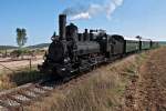 Vorbei am Reitturnier bei Hetzmannsdorf-Wrnitz schnauft die 17c372 mit dem NostalgieExpress Leiser Berge am frhen Nachmittag des 24.09.2011 Richtung Ernstbrunn.