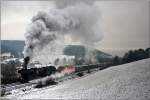 Zu einem Advendmarkt in Puchberg am Schneeberg fuhr die Dampflok 52.4984  Eberhard  gemeinsam mit der Diesellok 2143.038.Diese Anfahrt in Unterhflein war ein wahrer Ohrenschmaus.(Reload)
13.12.2008
