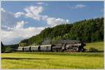 Im herrlichsten Streiflicht - 52.4984 am 21.5.2013 mit dem SPZ 8521 von Graz Hbf. nach Deutschlandsberg kurz vor der Haltestelle Oisnitz-St. Josef.

http://www.lokteam.at/die_Lok.html