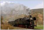 Fotozug SLP 19439 von Attnang-Puchheim nach Hausruck, am 21.4.2010 mit GEG 78 618 bespannt, kurz vor Holzleithen am Hausruck aufgenommen.