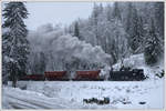 431.032 (ex ÖBB 93.1360) am 13.1.2019 mit ihrem Pn 59262 von Martinice nach Rokytnice n. Jizerou kurz vor Poniklá aufgenommen. Weil der Zug etwas Verspätung hatte endete dieser Zug in weiterer Folge in Poniklá, um den Fahrplan für die Retourfahrt einzuhalten. 