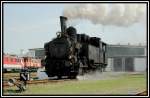 Anlsslich der Saisonerffnung am 23.4.2006 im Heizhaus Strasshof in Niedersterreich, war die ehemalige Erzbergbahnlokomotive 97.208 unter Dampf.