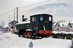 Diese Dampflok der Baureihe 298 der Bregenzerwaldbahn war ziemlich verloren und allein im Schnee abgestellt. 