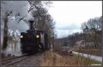 Anbei meine Impressionen der Fotofahrt auf der Steyrtalbahn am strmischen Dreiknigstag. 298.102 (LETTEN) mit einem GmP im Stil der 60er beim Fotohalt unterhalb der Wallfahrtskirche Christkindl. Hier eine Ansicht von der Heizerseite. Unterhimmel-Christkindl, 6.1.2012