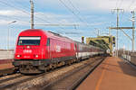 2016 035 mit dem REX 2519 (Kosice - Wien Hbf) am 31.12.2017 in Wien Praterkai.