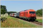 2016 064 als S 51 von Spielfeld-Stra nach Bad Radkersburg am 10.7.2010 kurz vor der Einfahrt in den Zielbahnhof.