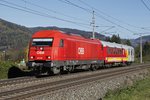 2016 088 mit Hilfszug bei Niklasdorf am 30.10.2016.