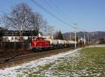 Die V 83 mit einem Knickkesselzug am 24.01.2020 unterwegs bei Salzburg Süd.