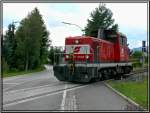 Diesel  Flüsterlok  2068 051 fährt in Richtung Fohnsdorf.
Zeltweg 29.06.2007