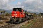 2068 048 fhrt mit 74563 von Zeltweg nach Weikirchen.LG an den Tfzf :O)  
Zeltweg 10.2011