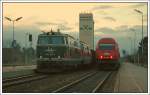 Die einzige grne Maschine der Reihe 2143, 2143 040  bespannte am 8.12.2007 zusammen mit 2143 073 den Rbenzug 59293 von Stadlau nach Siebenbrunn-Leopoldsdorf. Die Aufnahme zeigt den Zug bei der Einfahrt in Siebenbrunn-Leopoldsdorf.