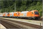 RTS Lokzug bestehend aus E-Lok 1216 901 und den beiden Dieseloks 2143 032 und 2016 905 fahren als 98221 von Graz nach Leoben.