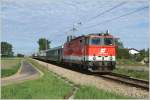 2143 009 fhrt mit Sdz 14676 von Wien Fjb ber Tulln nach Ernstbrunn zum 5.Oldtimertreffen auf Schiene und Strae.